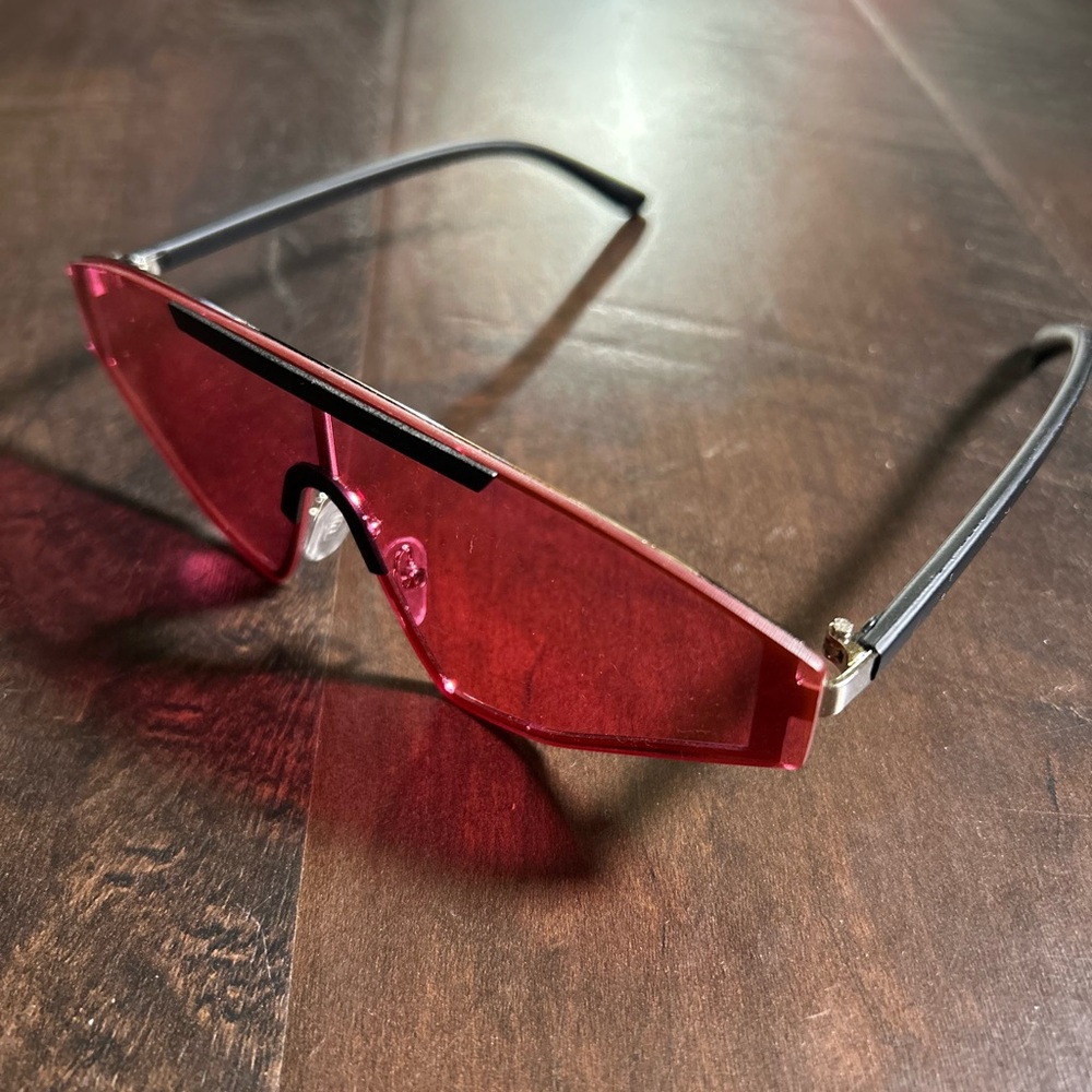Futuristic Shield Sunglasses with Pink Lens